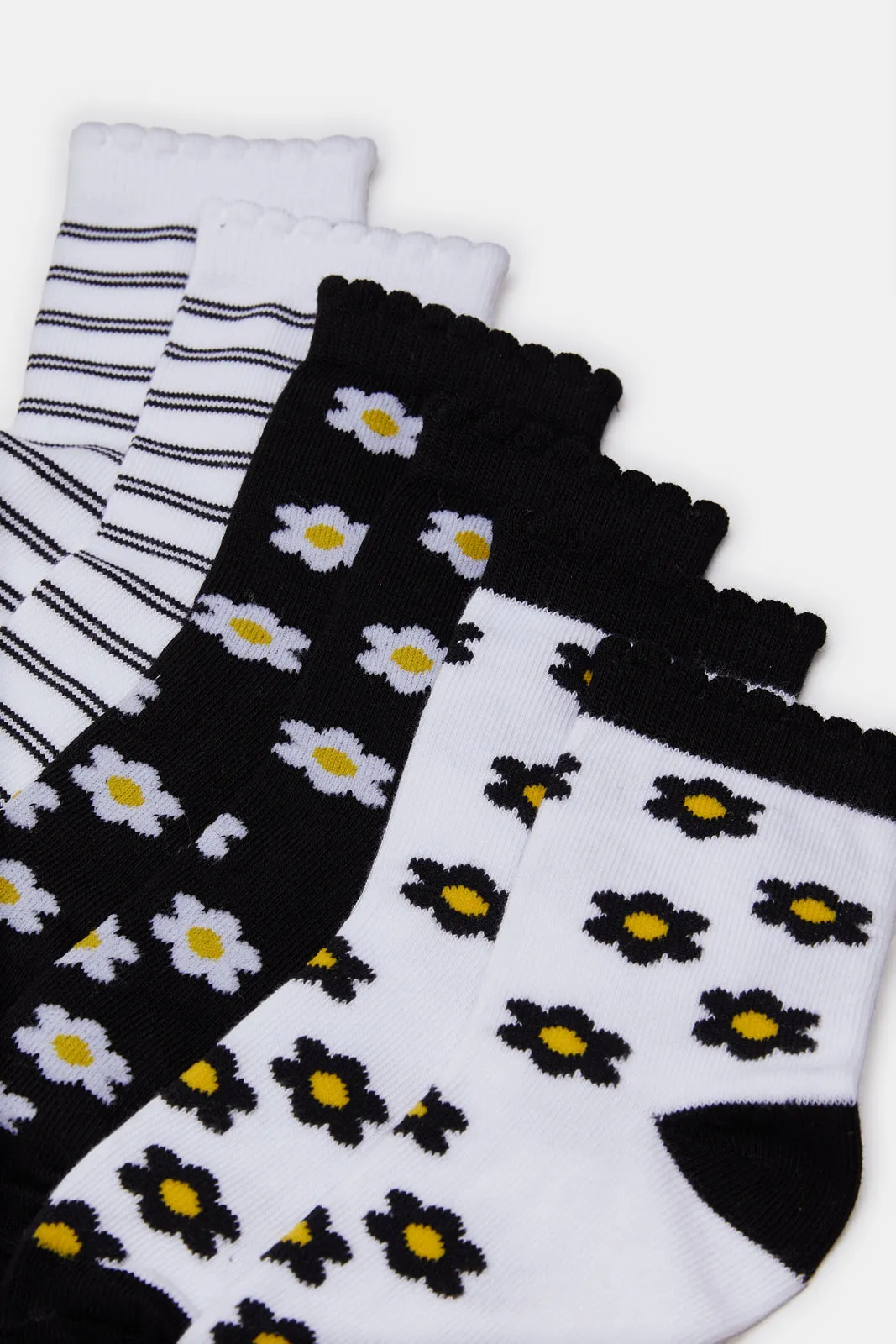Girls Assorted Printed Ankle Length Socks (3 Pairs)