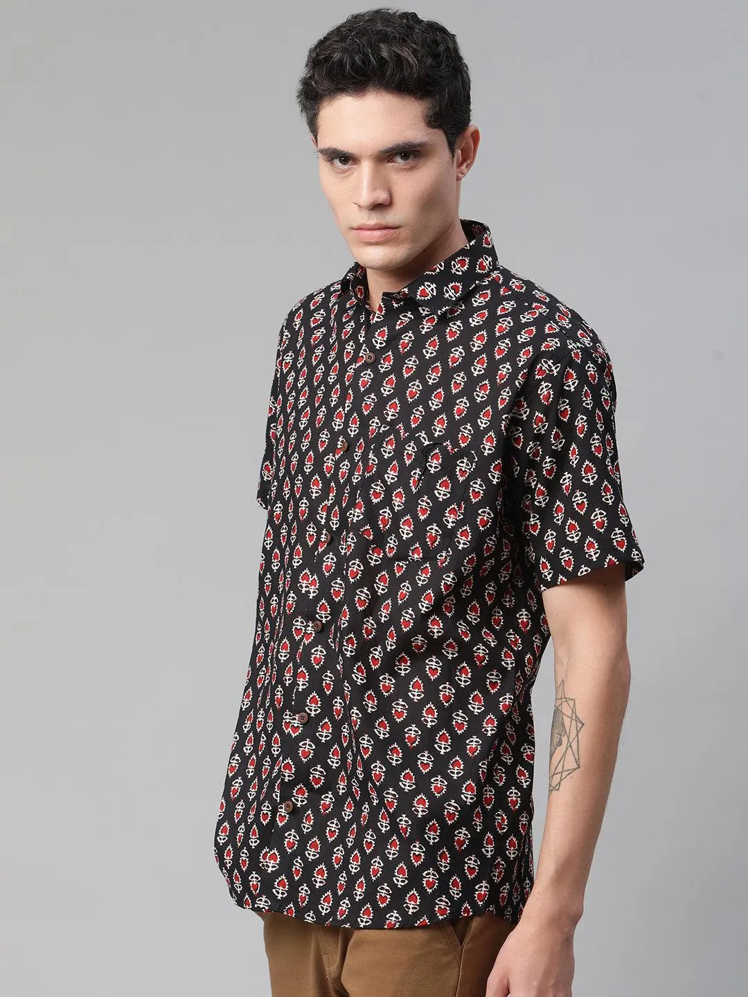 Millennial Men Black & Red Cotton  Half Sleeve Shirt for Men-MMH0167