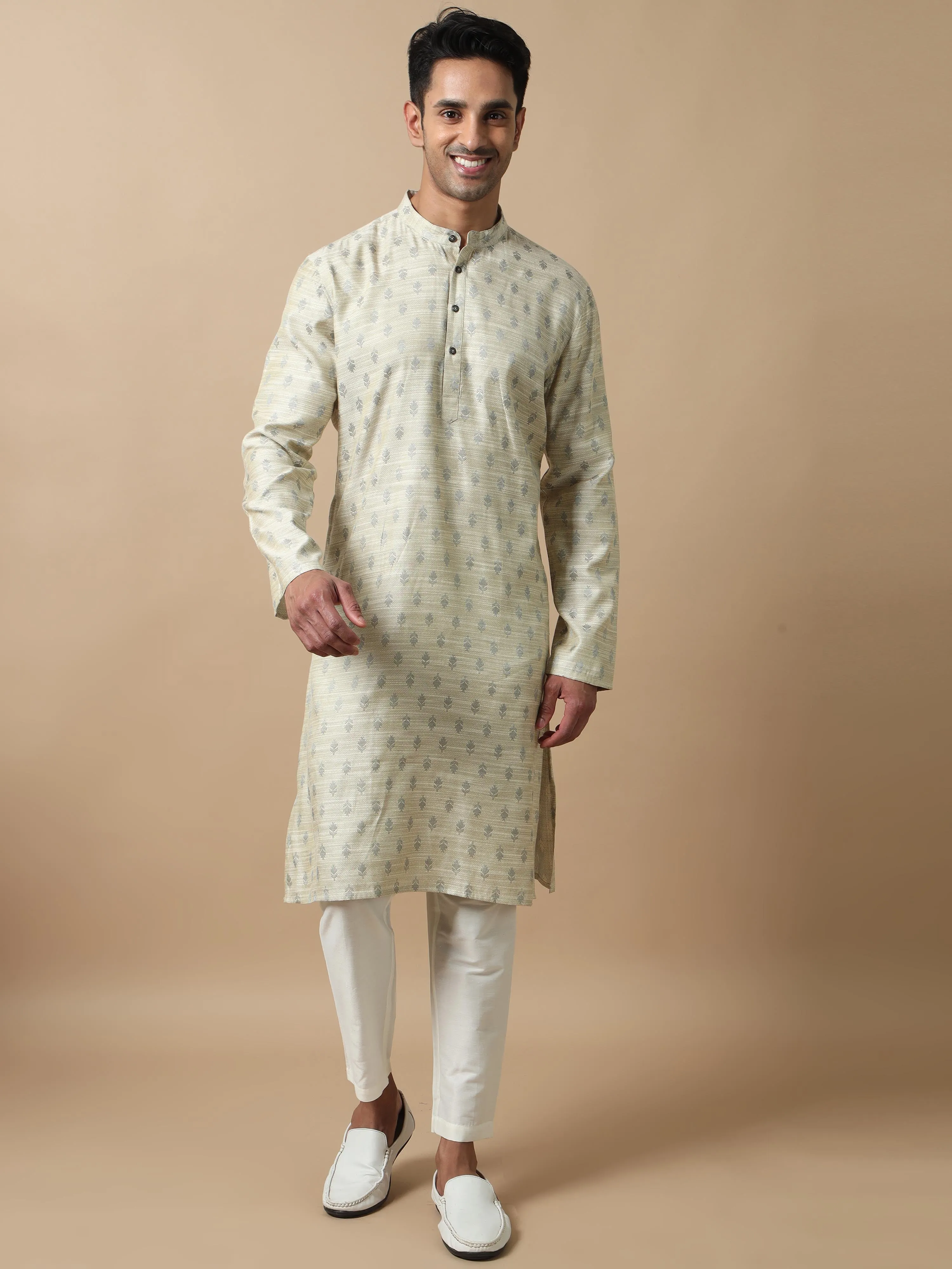 Silver Banarasi Leaf Buta Long Kurta